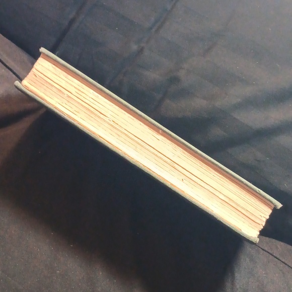 Book - Picture 7 of 9